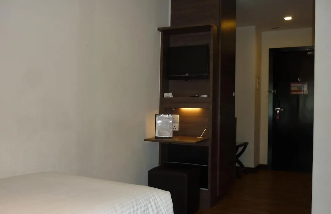 Frenz Hotel Kuala Lumpur-1